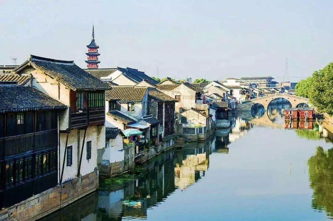 探索青春痘可以用手挤嘛?,解决你的疑惑